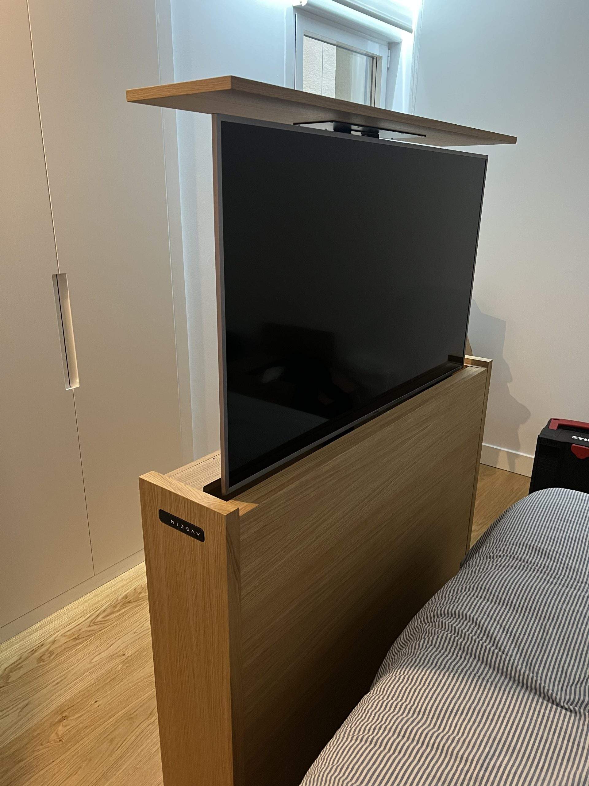 mueble de tv escondida